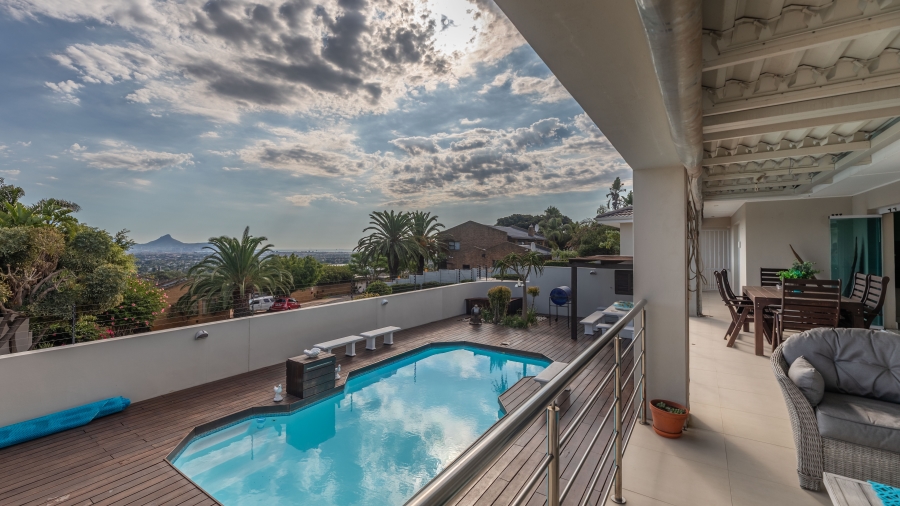 5 Bedroom Property for Sale in Plattekloof 2 Western Cape